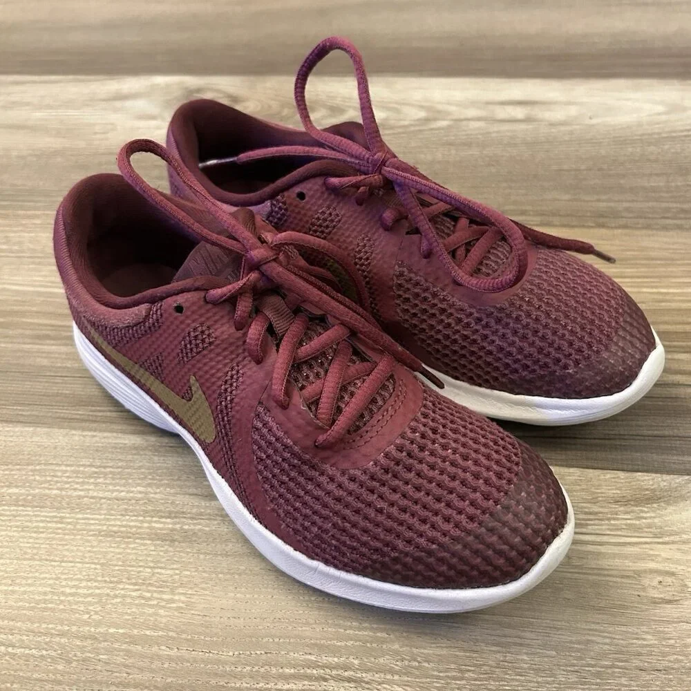 Nike Youth Revolution 4 GS Sneakers Size 3.5 Y Tea Berry White Gold Lace Up EUC
